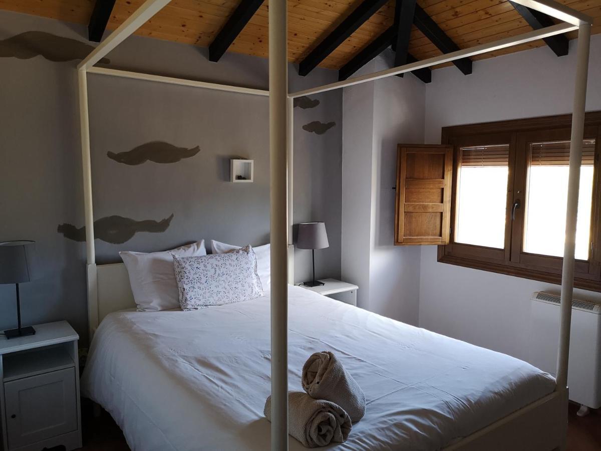 La Casa Blanca Del Alto Tajo Guest House Ablanque Екстериор снимка