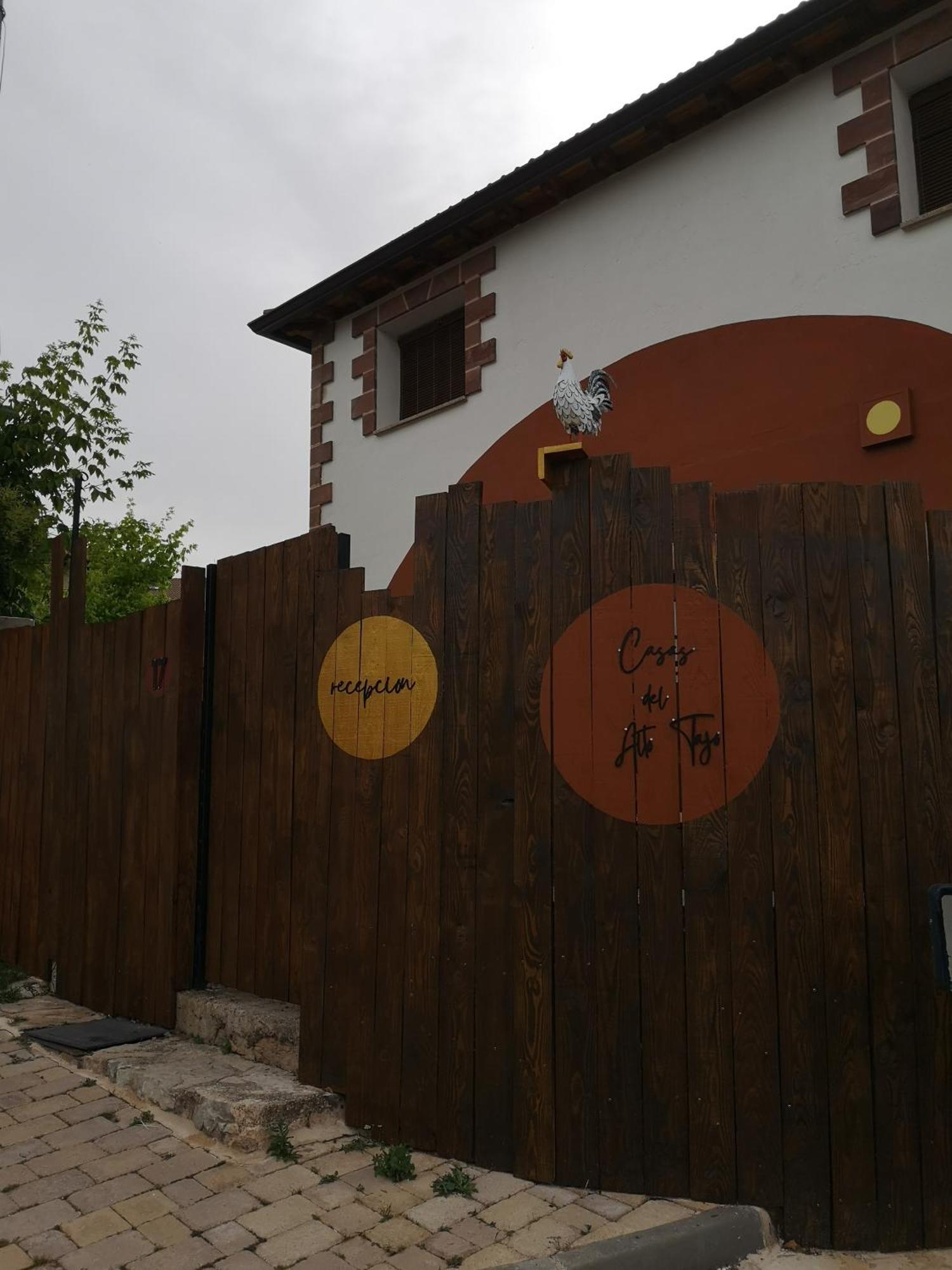 La Casa Blanca Del Alto Tajo Guest House Ablanque Екстериор снимка